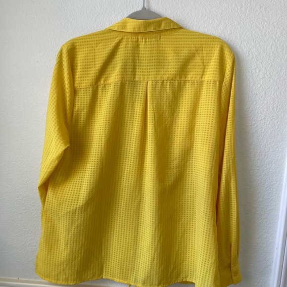 Women front open button down shirt with pockets size large - Picture 8 of 10